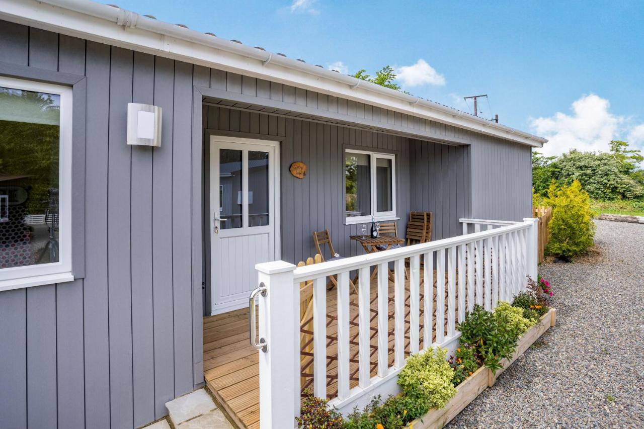 Ramsey Lodge Bier Wood Lodges Tenby Exterior photo